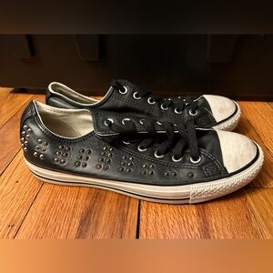 Converse Chuck Taylors - studded black leather